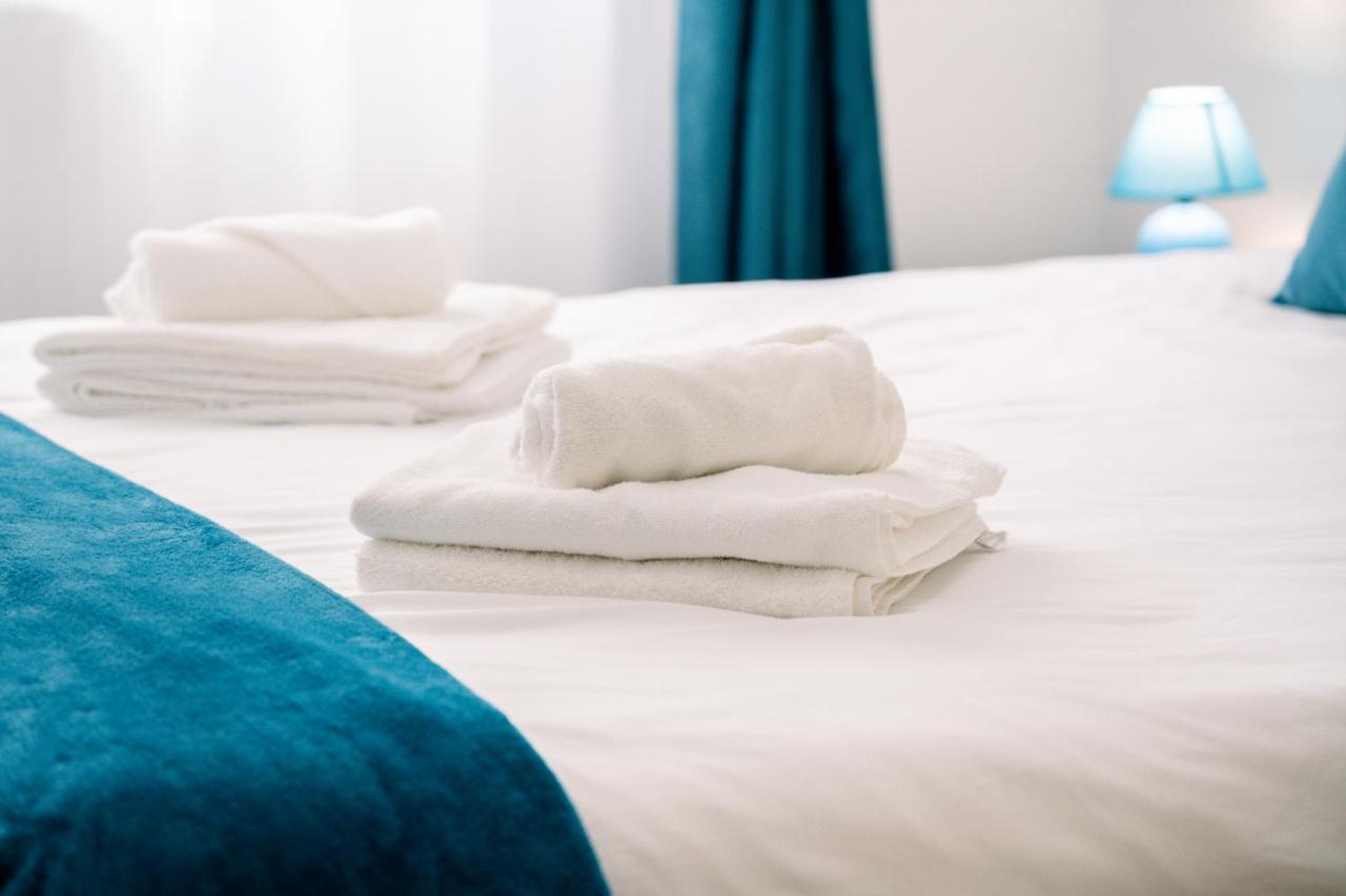 Peace House Apartment Oradea Ngoại thất bức ảnh