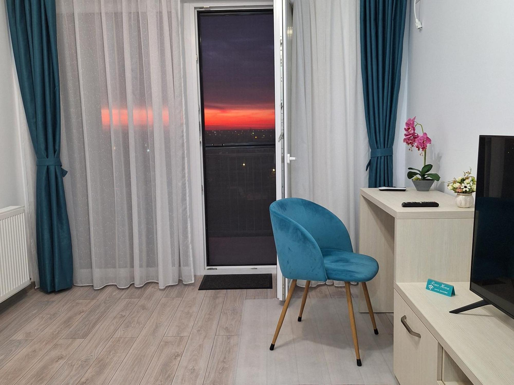 Peace House Apartment Oradea Ngoại thất bức ảnh